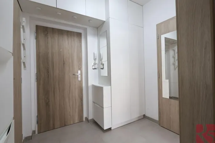 Pronájem bytu 2+kk, Praha - Uhříněves, Karla Guta, 50 m2