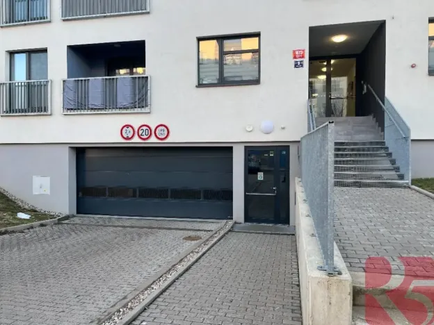 Pronájem bytu 2+kk, Praha - Uhříněves, Karla Guta, 50 m2