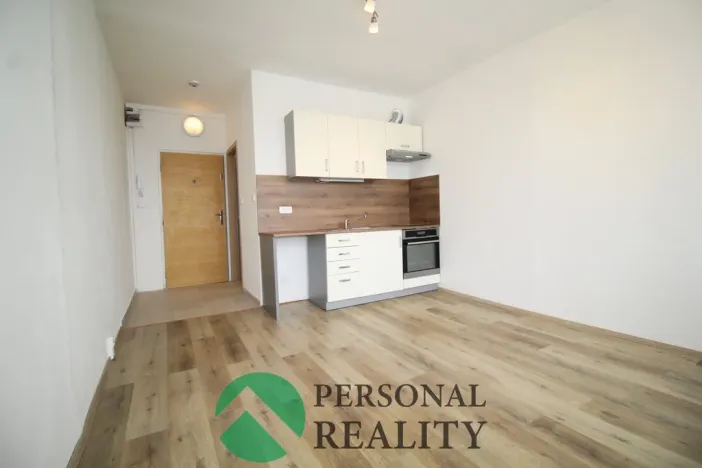 Pronájem bytu 1+kk, Klášterec nad Ohří, Budovatelská, 26 m2