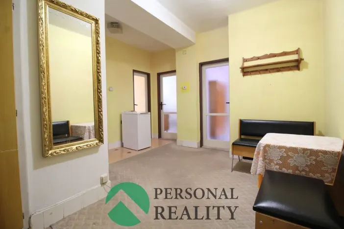 Pronájem bytu 3+1, Karlovy Vary, Dělnická, 76 m2