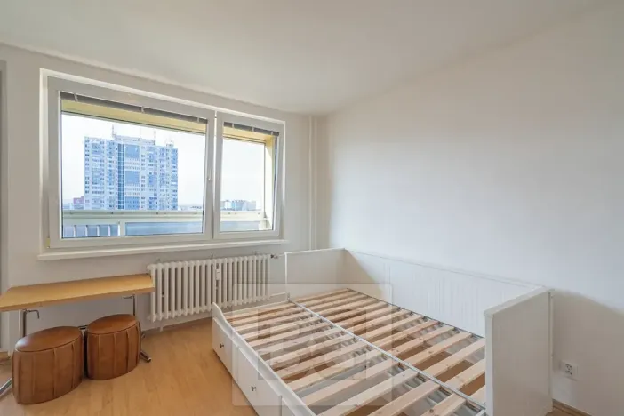 Pronájem bytu 1+kk, Praha - Troja, Lešenská, 26 m2