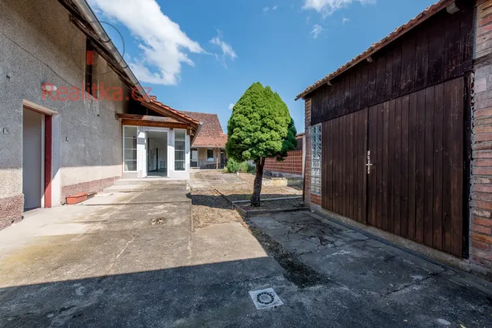 Pronájem rodinného domu, Kly - Krauzovna, 300 m2