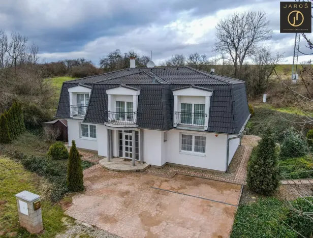 Prodej rodinného domu, Neprobylice, 202 m2