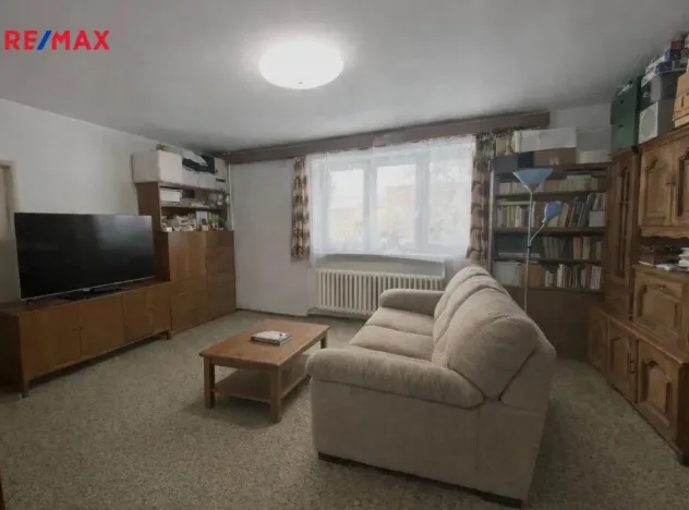 Prodej bytu 3+1, Ostrov, Luční, 78 m2