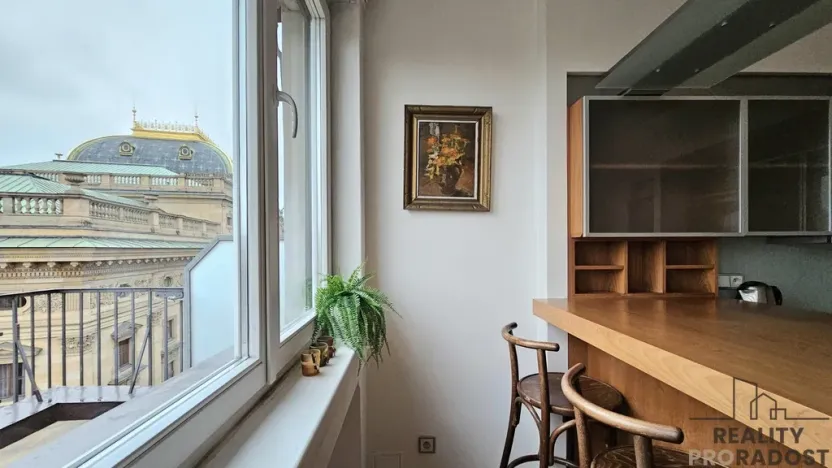 Pronájem bytu 2+kk, Praha, Masarykovo nábřeží, 51 m2