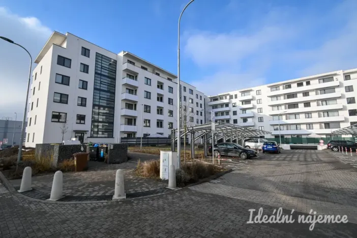 Pronájem bytu 1+kk, Brno, Jižní, 33 m2