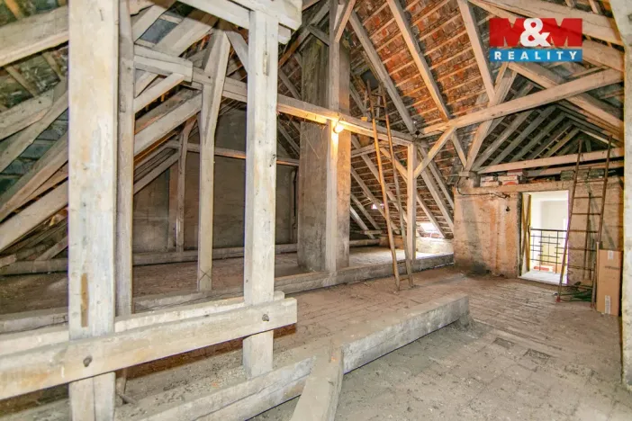 Prodej půdního prostoru, Plzeň - Jižní Předměstí, Němejcova, 124 m2