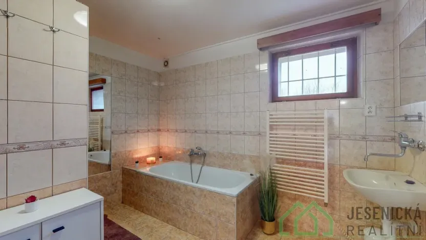 Prodej rodinného domu, Bernartice - Horní Heřmanice, 151 m2