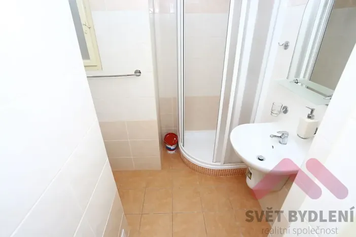 Pronájem bytu 2+kk, Praha - Vršovice, Tolstého, 45 m2