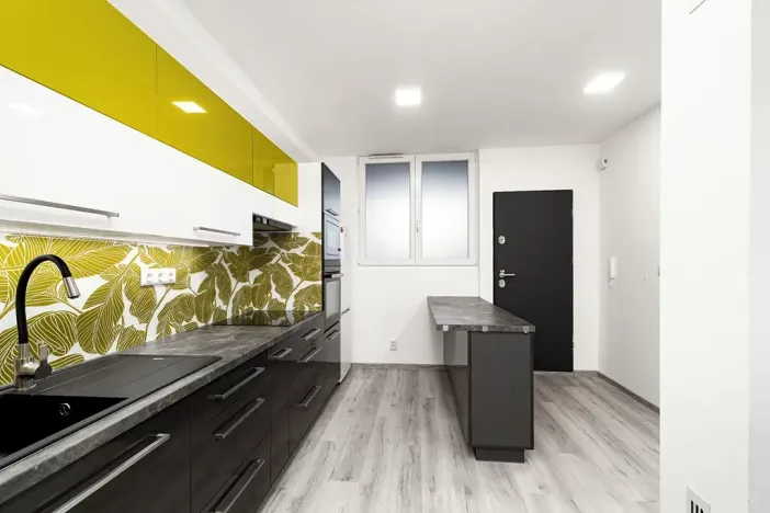 Prodej bytu 3+1, Ostrava, náměstí Antonie Bejdové, 73 m2