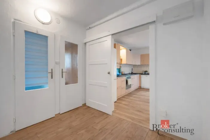 Prodej rodinného domu, Liberec - Liberec XXX-Vratislavice nad Nisou, Zvonková, 225 m2