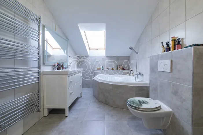 Pronájem rodinného domu, Stehelčeves, V. Poláka, 128 m2