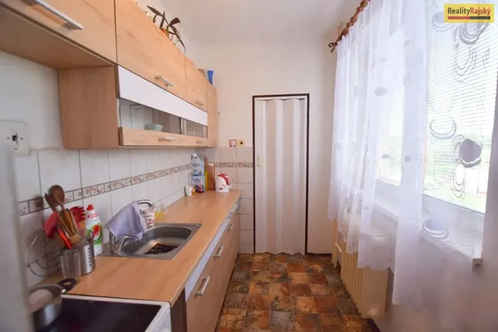 Prodej bytu 3+kk, Kozárovice, 77 m2