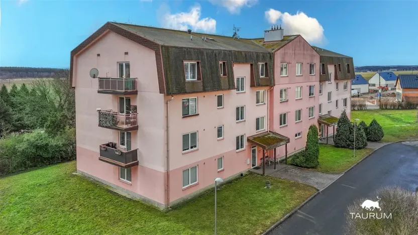 Prodej bytu 2+1, Tlučná, Na Čampuli, 65 m2