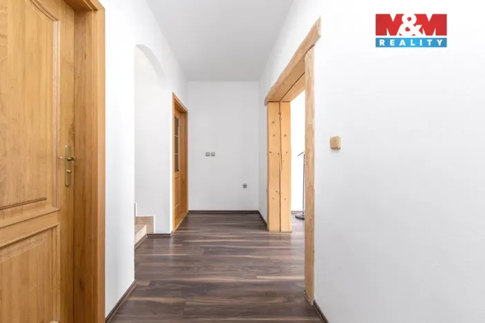 Prodej rodinného domu, Ivaň, 353 m2