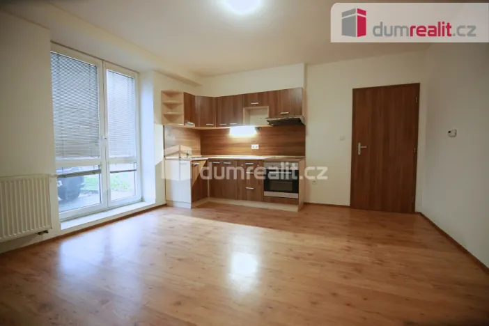 Pronájem bytu 2+kk, Hodonín, Skácelova, 35 m2