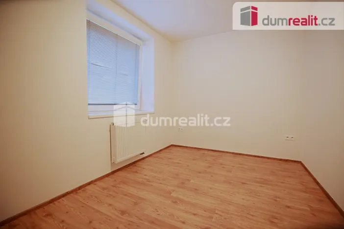 Pronájem bytu 2+kk, Hodonín, Skácelova, 35 m2