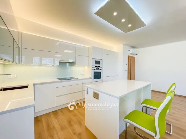 Pronájem bytu 3+kk, Znojmo, Kosmákova, 115 m2