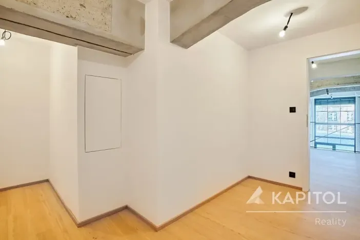 Prodej bytu 2+kk, Praha - Vysočany, Kolbenova, 77 m2