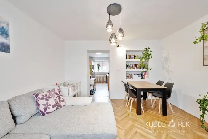 Prodej bytu 2+1, Tábor, Husinecká, 64 m2