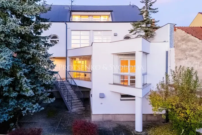 Prodej ubytování, Křižanov, Benešovo náměstí, 530 m2