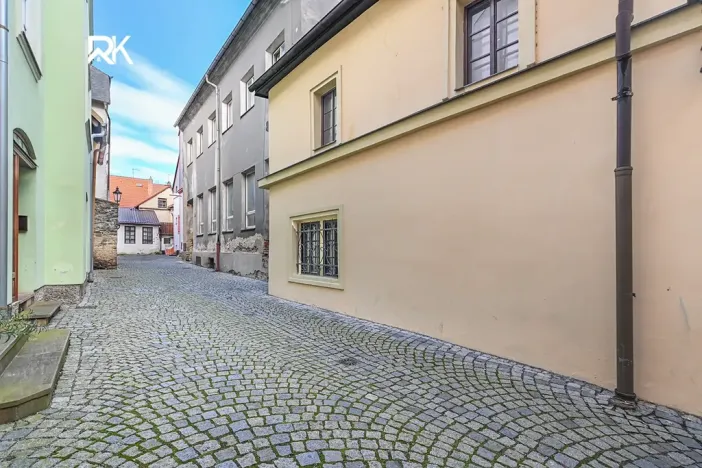 Prodej rodinného domu, Kolín, Pražská, 600 m2