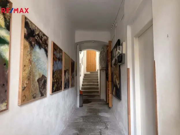 Prodej bytu 4+1, Karlovy Vary, Vyšehradská, 103 m2