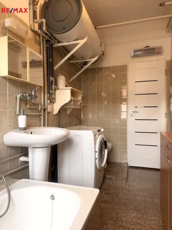 Prodej bytu 4+1, Karlovy Vary, Vyšehradská, 103 m2