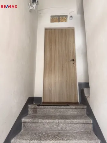 Prodej bytu 4+1, Karlovy Vary, Vyšehradská, 103 m2