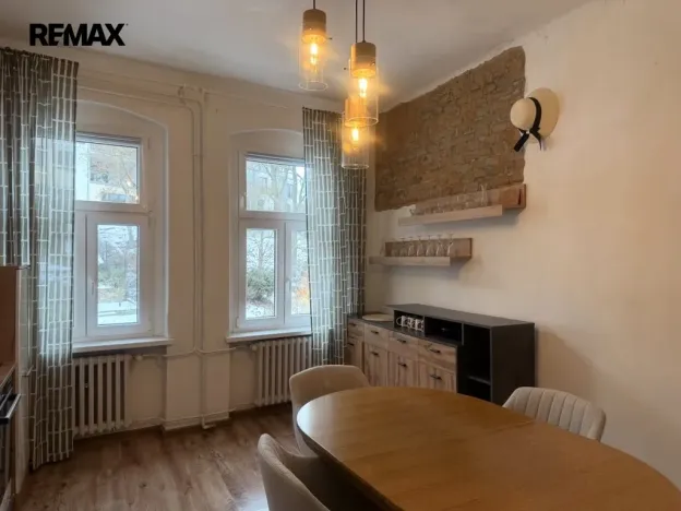 Prodej bytu 4+1, Karlovy Vary, Vyšehradská, 103 m2