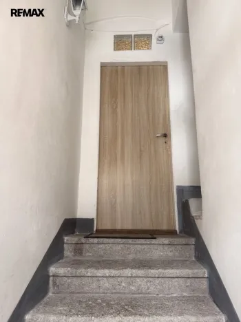 Prodej bytu 4+1, Karlovy Vary, Vyšehradská, 103 m2