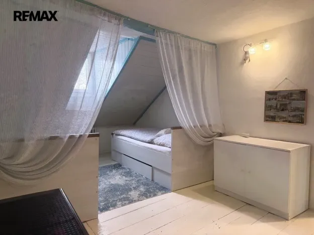 Prodej bytu 4+1, Karlovy Vary, Vyšehradská, 103 m2