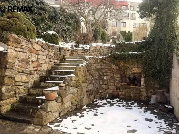 Prodej bytu 4+1, Karlovy Vary, Vyšehradská, 103 m2