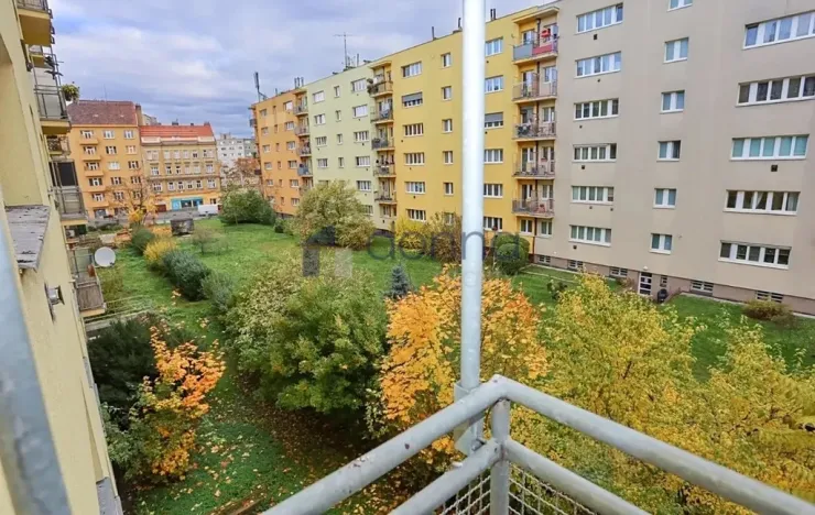 Pronájem bytu 2+kk, Praha, U staré plynárny, 43 m2