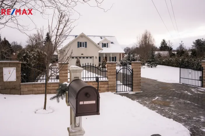 Prodej rodinného domu, Tochovice, 597 m2