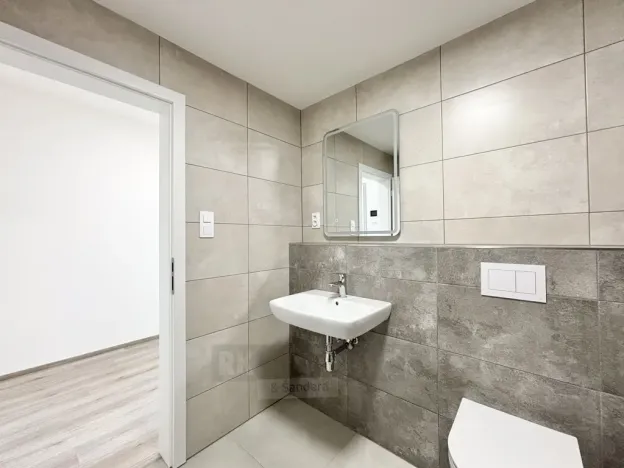 Pronájem bytu 1+kk, České Budějovice - České Budějovice 2, Na Zlaté stoce, 28 m2