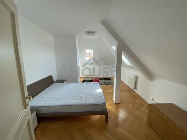 Pronájem bytu 2+kk, Praha - Holešovice, Ovenecká, 70 m2