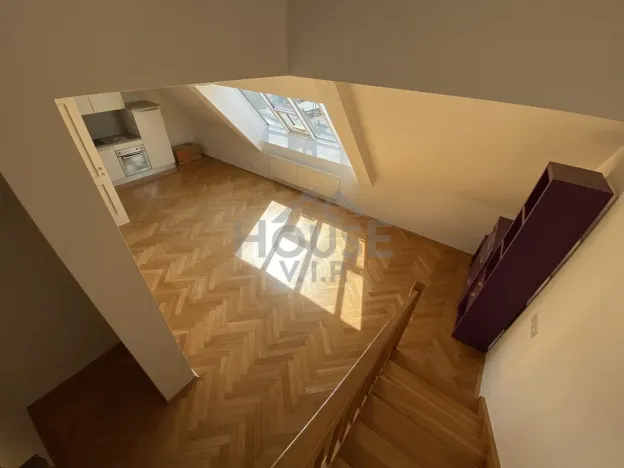 Pronájem bytu 2+kk, Praha - Holešovice, Ovenecká, 70 m2