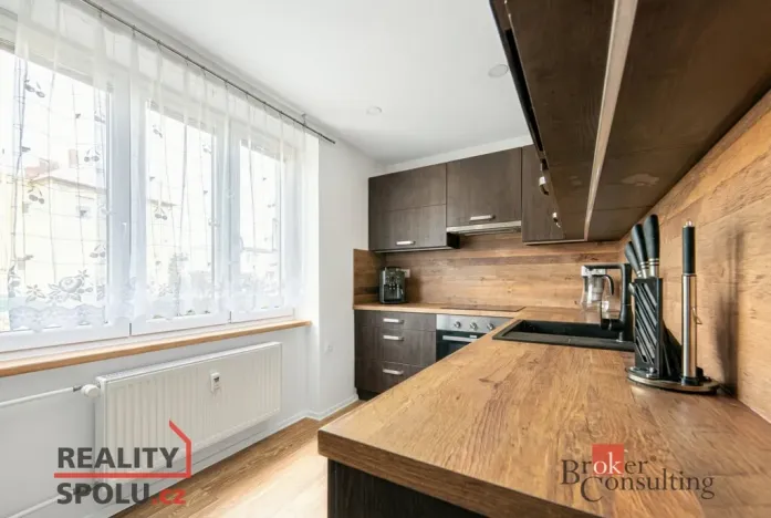 Prodej bytu 3+1, Zbůch, Náměstí, 79 m2