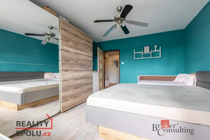 Prodej bytu 3+1, Zbůch, Náměstí, 79 m2