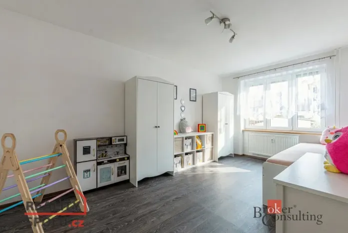 Prodej bytu 3+1, Zbůch, Náměstí, 79 m2