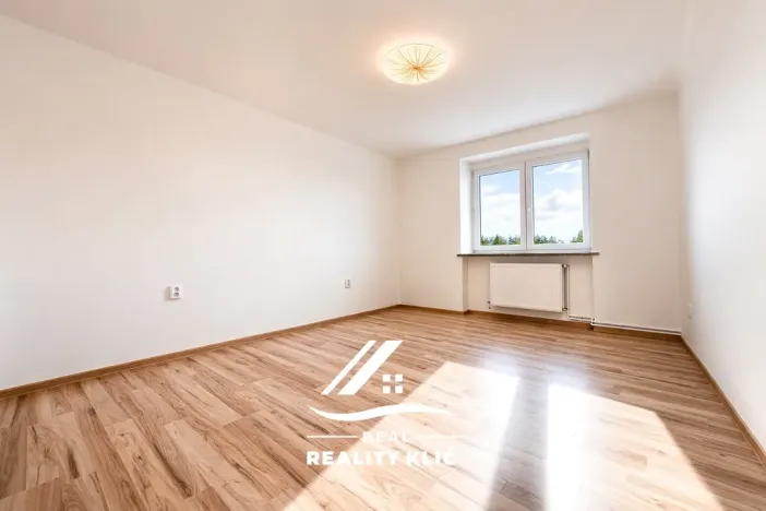 Pronájem bytu 2+1, Dolní Benešov, Osada míru, 55 m2