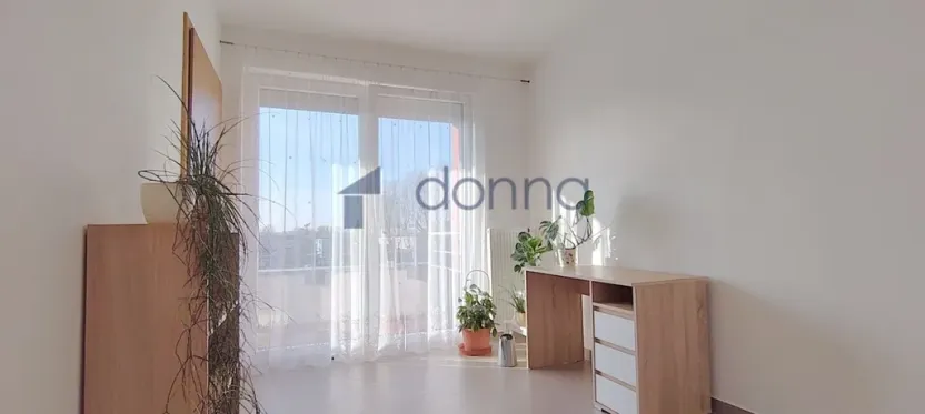 Pronájem bytu 2+kk, Praha, Hlučkova, 46 m2