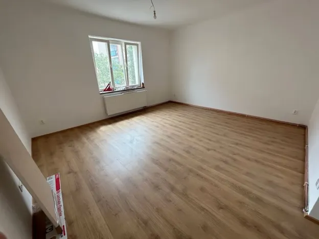 Pronájem bytu 1+kk, Praha - Strašnice, Věšínova, 40 m2