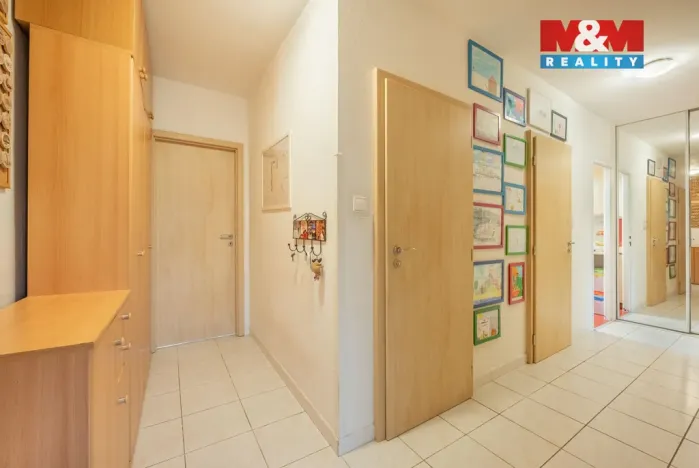 Prodej bytu 3+1, Praha - Prosek, Kytlická, 79 m2