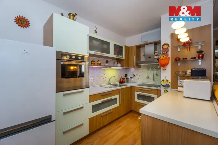 Pronájem bytu 3+kk, Pardubice - Studánka, Dubové návrší, 72 m2