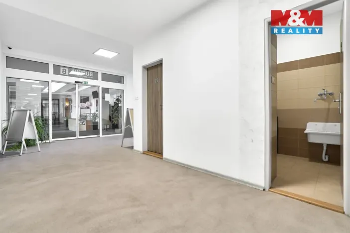 Pronájem obchodního prostoru, Ostrov, Lidická, 120 m2