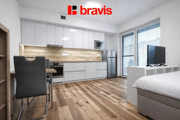 Pronájem bytu 1+kk, Brno - Židenice, Koperníkova, 36 m2