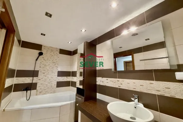 Prodej rodinného domu, Hrušovany, 208 m2