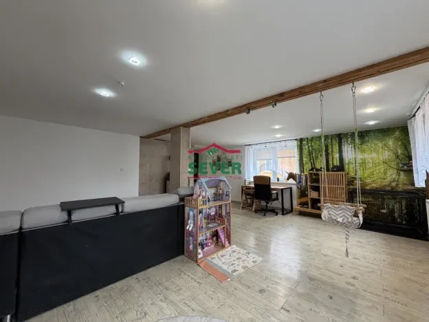 Prodej rodinného domu, Hrušovany, 208 m2